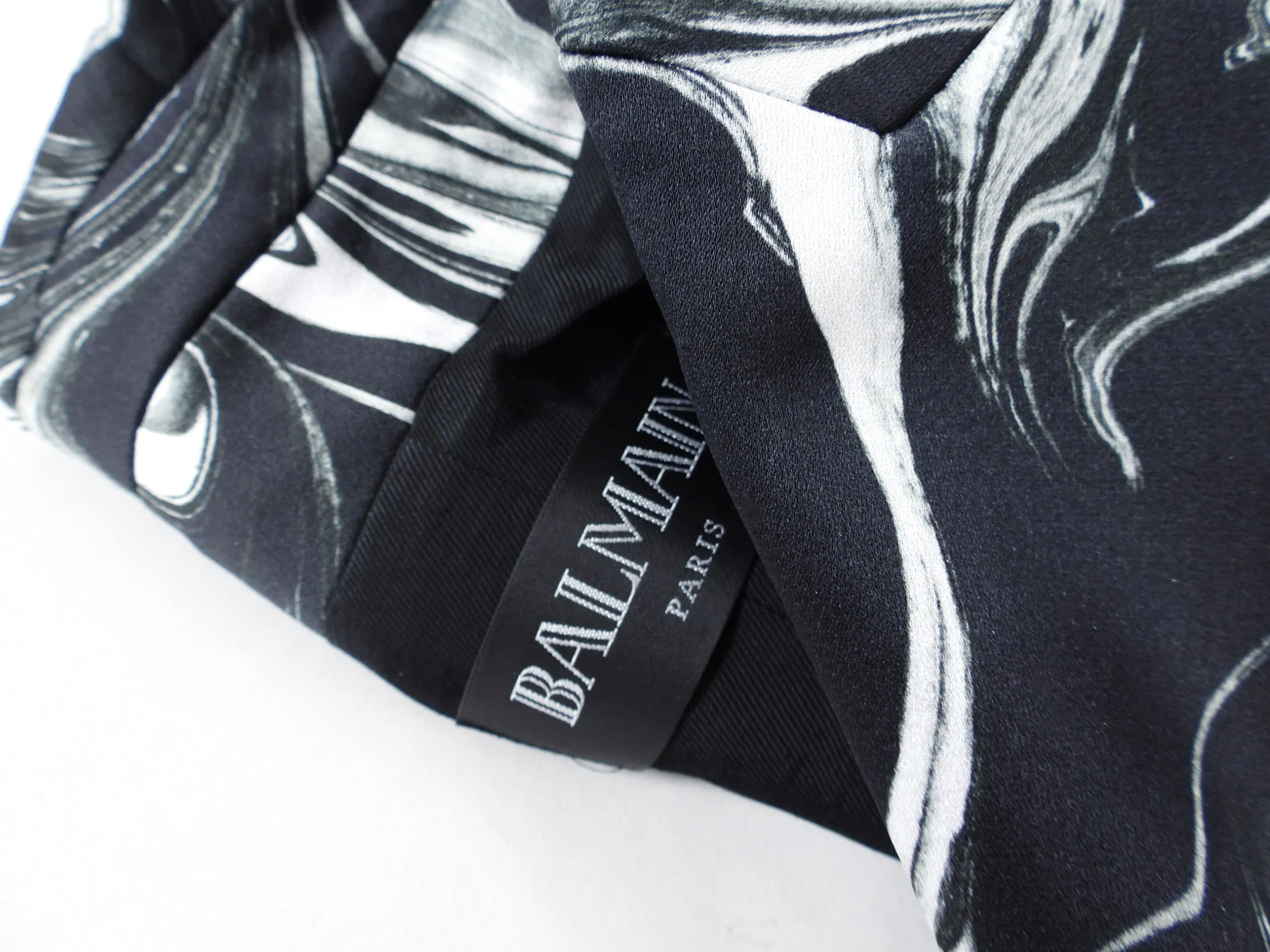 Balmain Black and White Marble Pattern Blazer - FR42 / USA L (8/10)