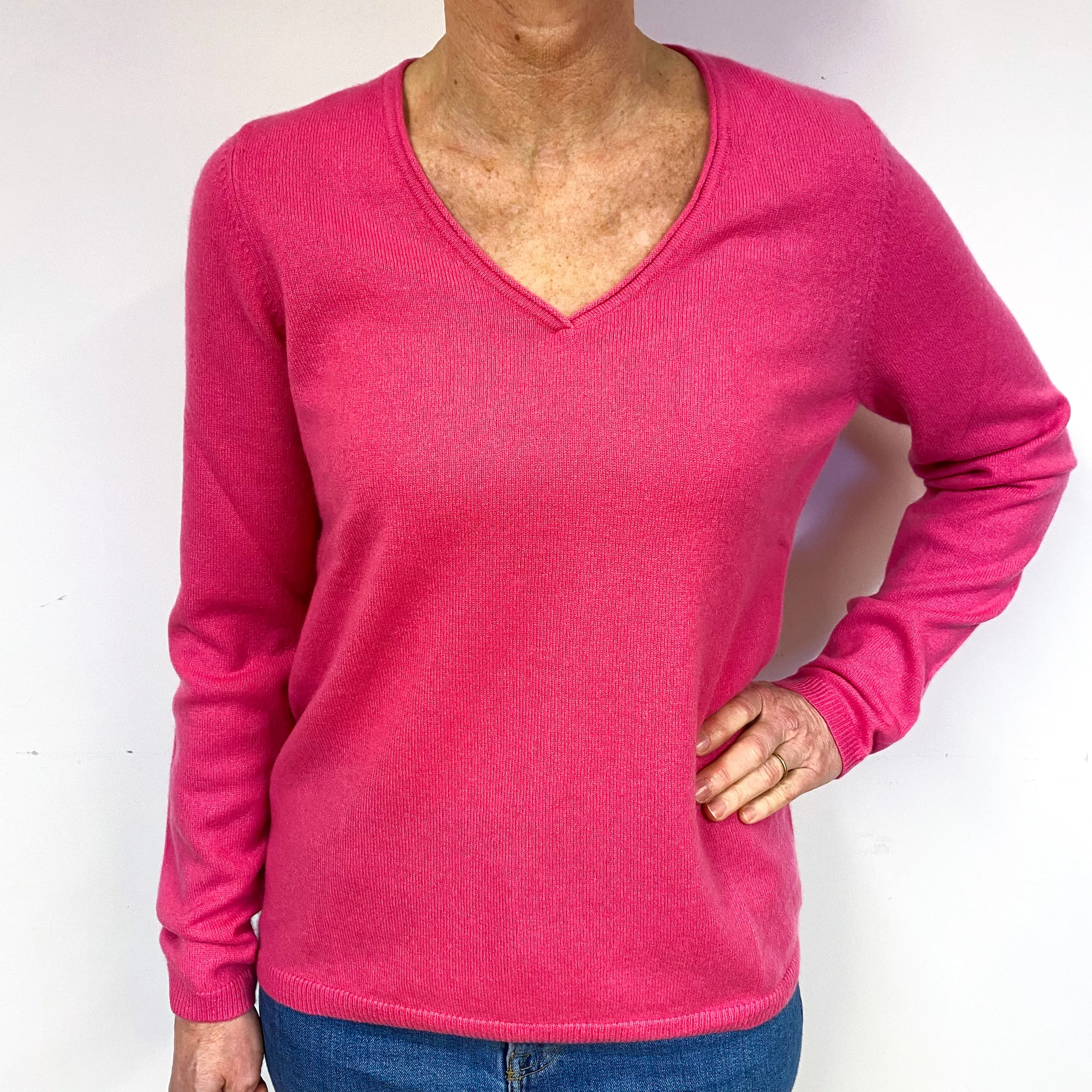 Lupin Pink Cashmere V-Neck Jumper Medium