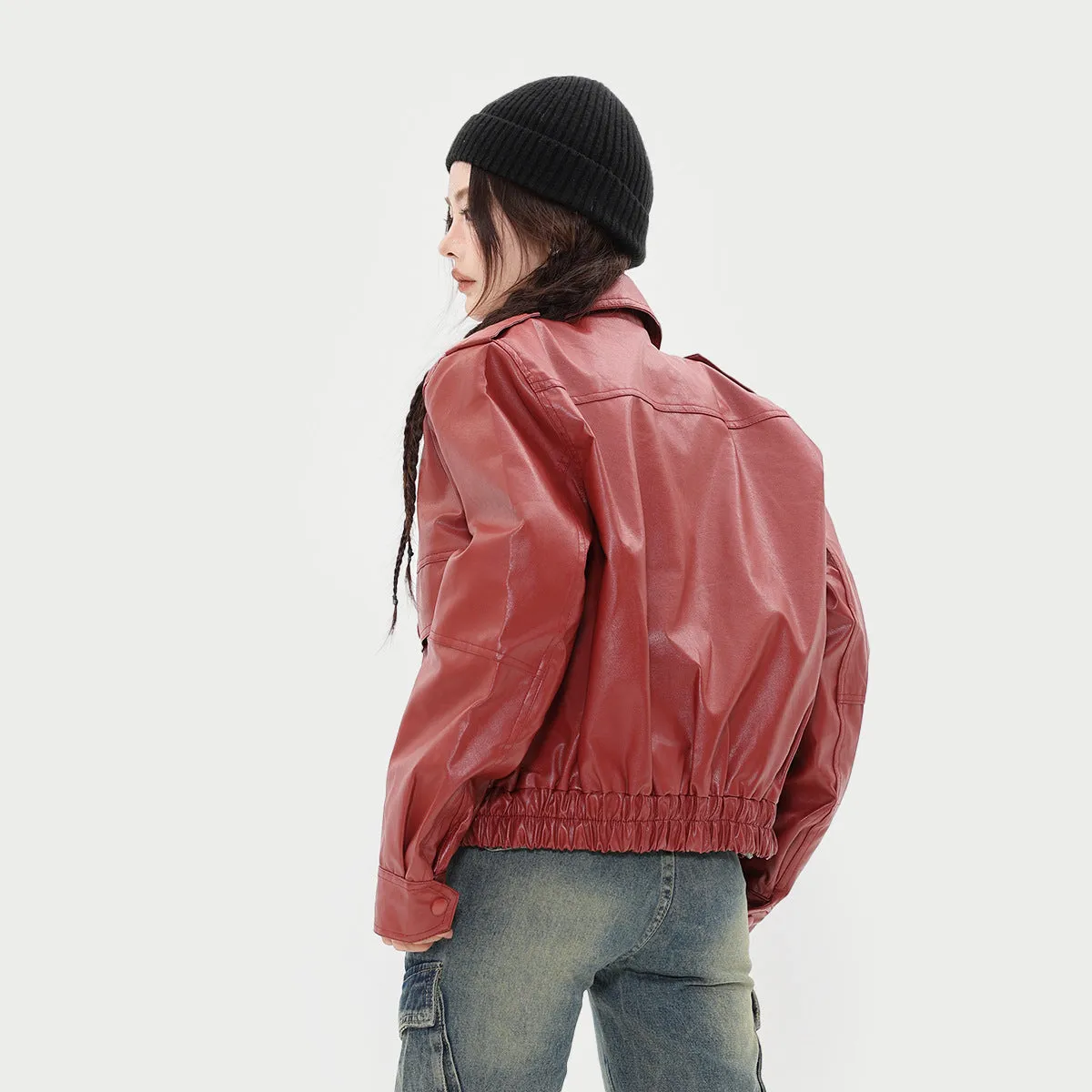 MALYBGG Embracing Retro Vibes with a Collared Short PU Leather Jacket for Fall/Winter 3468LY