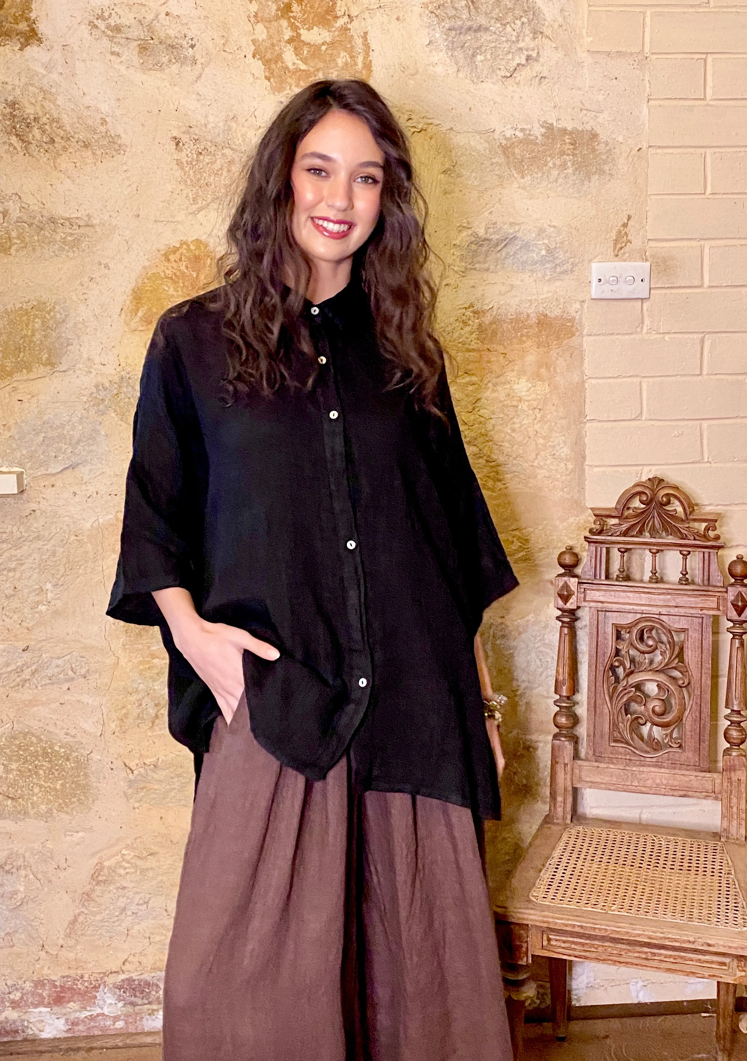 Teddy Linen shirt. Black