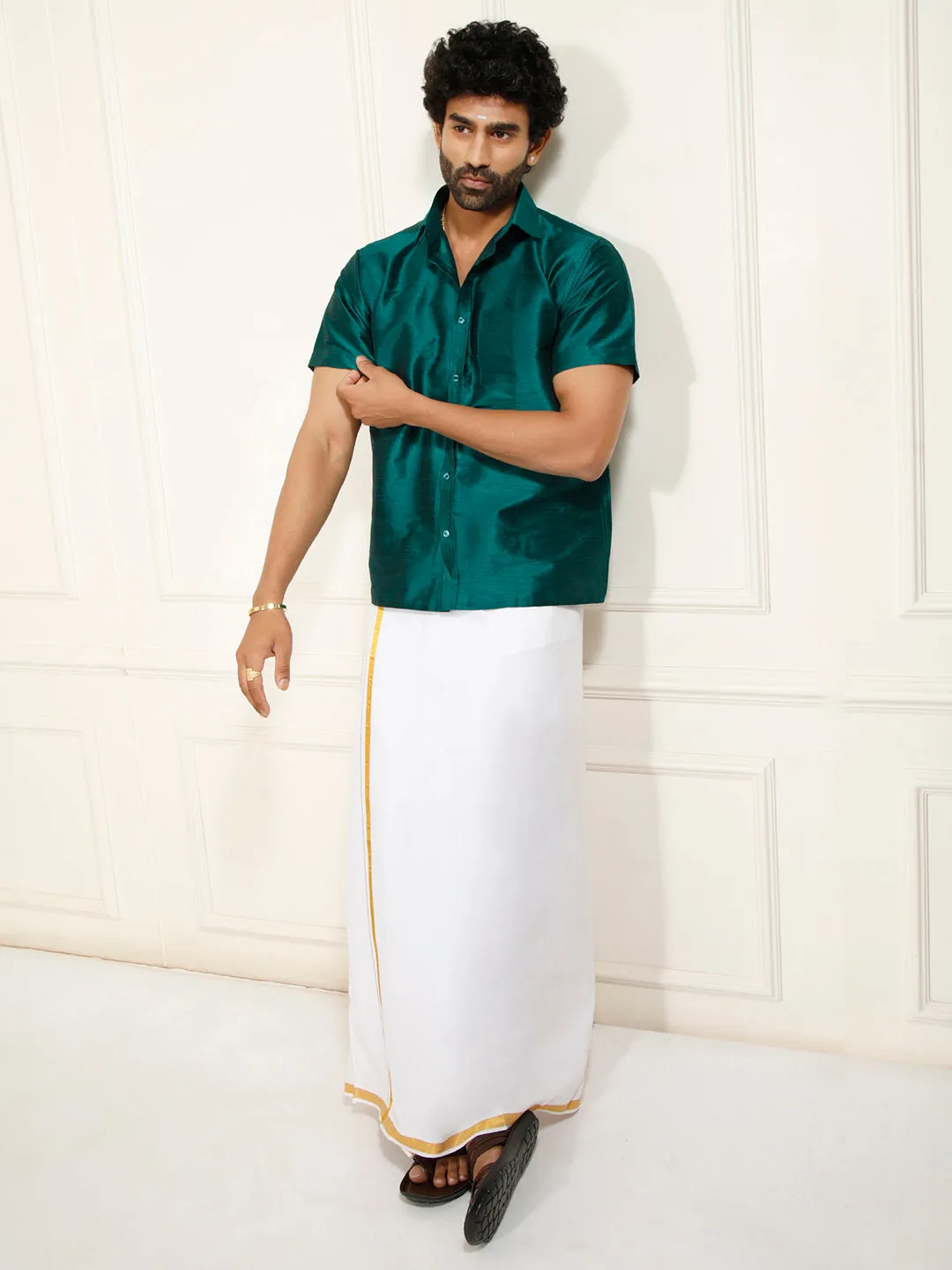 VM By VASTRAMAY Men's Green Silk Blend Ethnic Shirt