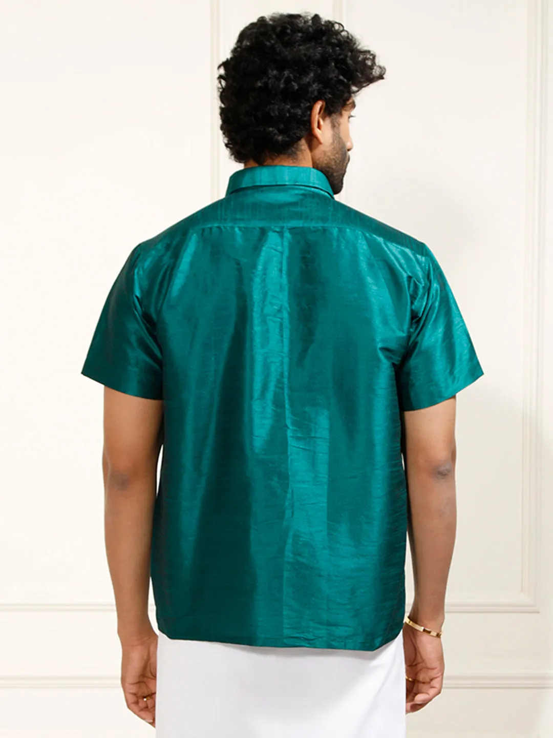 VM By VASTRAMAY Men's Green Silk Blend Ethnic Shirt